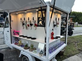 Tipsee Chix Mobile Bars - Bartender - Miami, FL - Hero Gallery 2