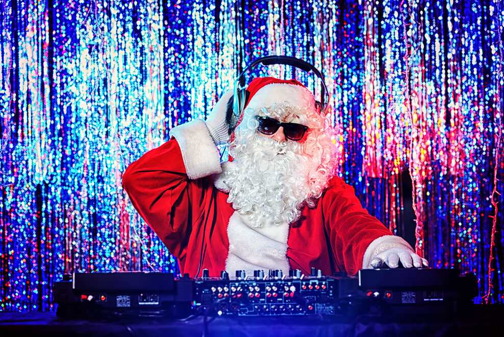 150 Christmas Songs For Your Holiday Music Playlist - The Bash