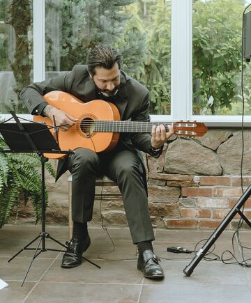 Ivan Max - Flamenco Guitarist - Montclair, NJ - Hero Main