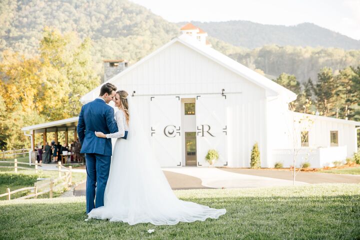 Chestnut Ridge Reception  Venues  Canton  NC 