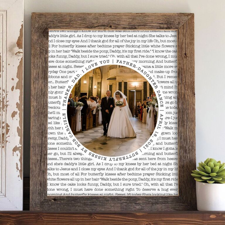 21 Wedding Gifts for Parents That Say a Sincere Thanks