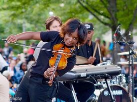 Lorenplaysviolin - Violinist - Philadelphia, PA - Hero Gallery 3