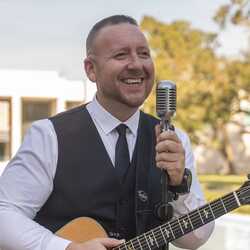Jeff Jarrett - Singer & Guitarist, profile image