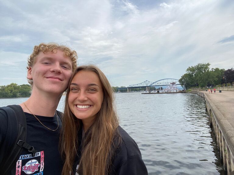 Hometown date to La Crosse, WI
