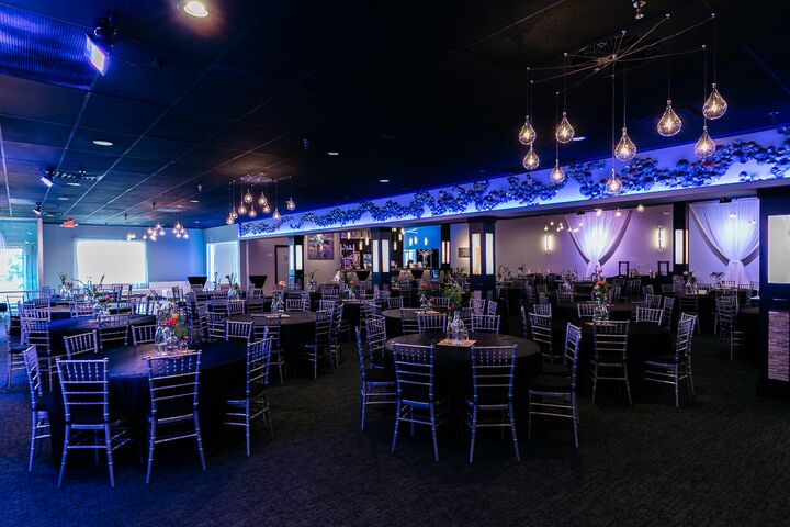 Suite One Eleven Reception Venues Lincoln  NE 