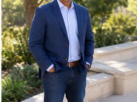 CHRIS FAIRBANK: CHALLENGING AUDIENCES TO RISE. - Keynote Speaker - San Antonio, TX - Hero Gallery 4