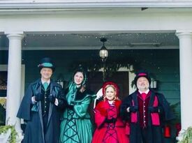 Caroling Connection Entertainment - Christmas Caroler - Orange, CA - Hero Gallery 2