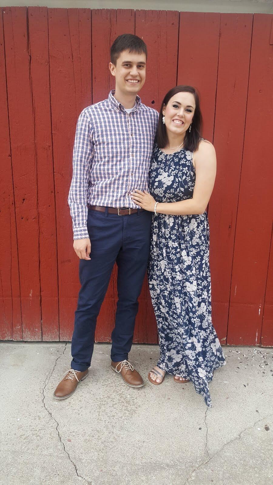 Their love grew stronger through a long distance relationship as Nick studied supply chain at UW Whitewater and Ashley studied elementary education at UW Oshkosh 📚 Weekends and summers together were the best of times!
