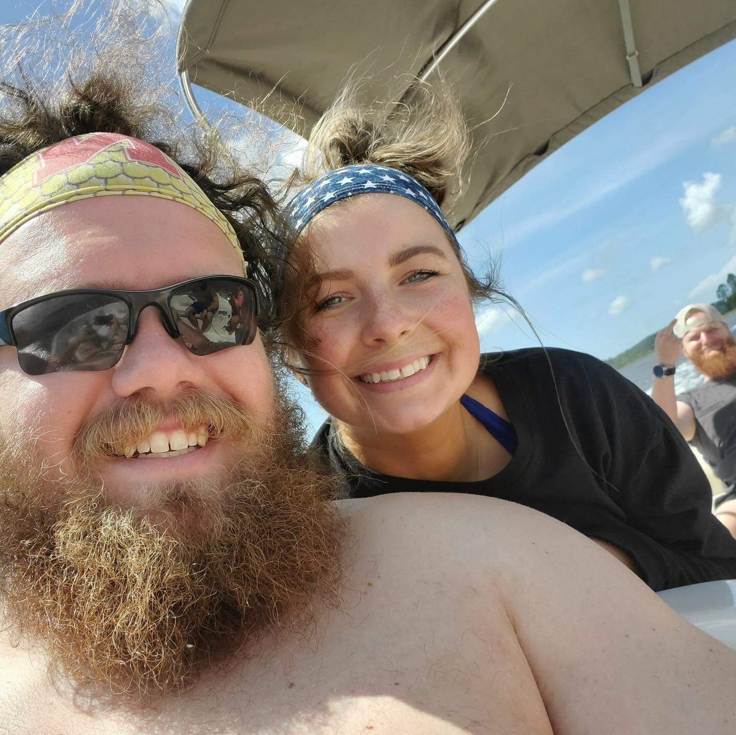Michael, Kayla, and their friends Mike (Rat) and Elliot rented a boat and spent some time on the water on Lady's Island, Beaufort. 