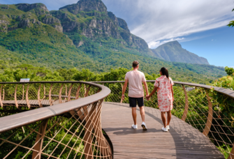 Couple on honeymoon in Cape Town, South Africa