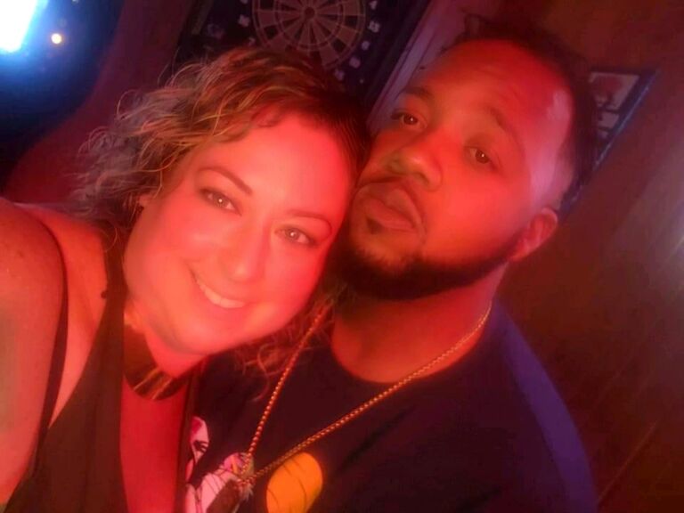 Crystin takes Desmond on their first official date @ Asiana / Saloon on Calhoun