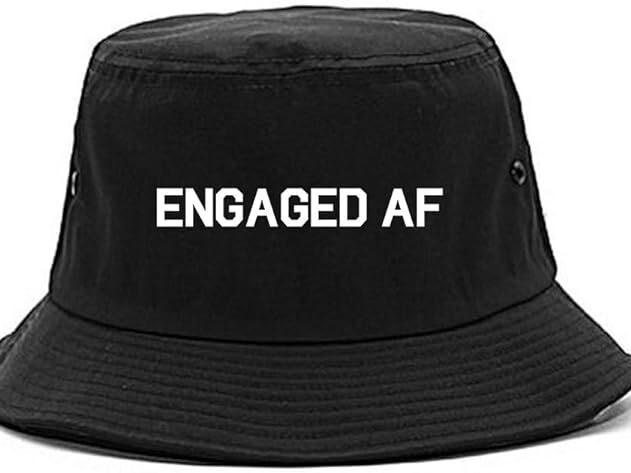 Black engaged af bucket hat