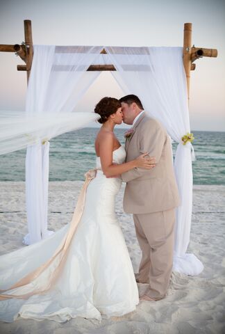 Paradise Beach Homes | Reception Venues - The Knot