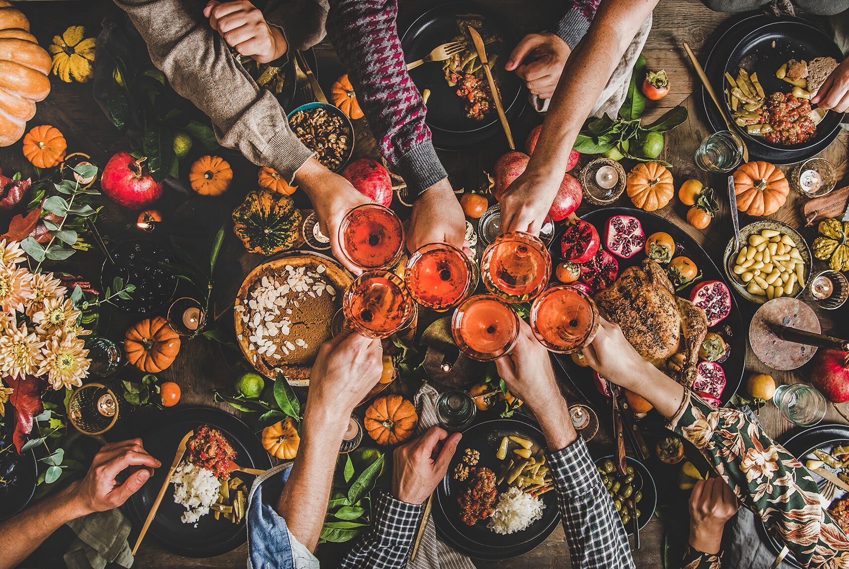 31 Friendsgiving Party Ideas 2023 — How to Host Friendsgiving