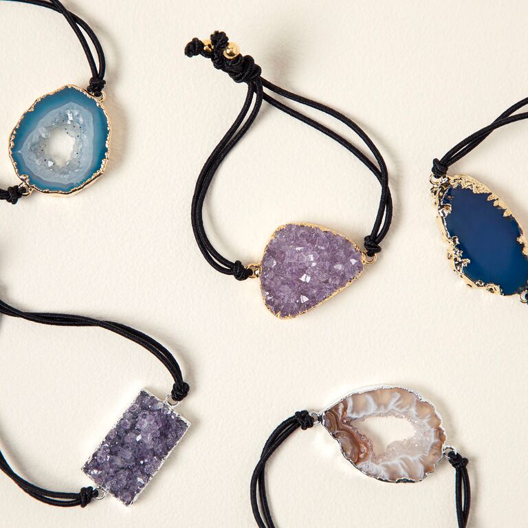 The 25 Best Stocking Stuffers for Your Girlfriend | 2023