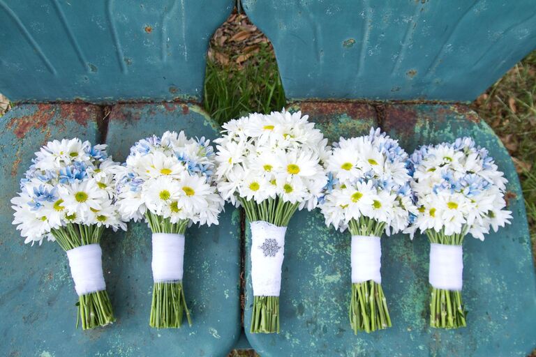 daisy bridesmaid bouquet