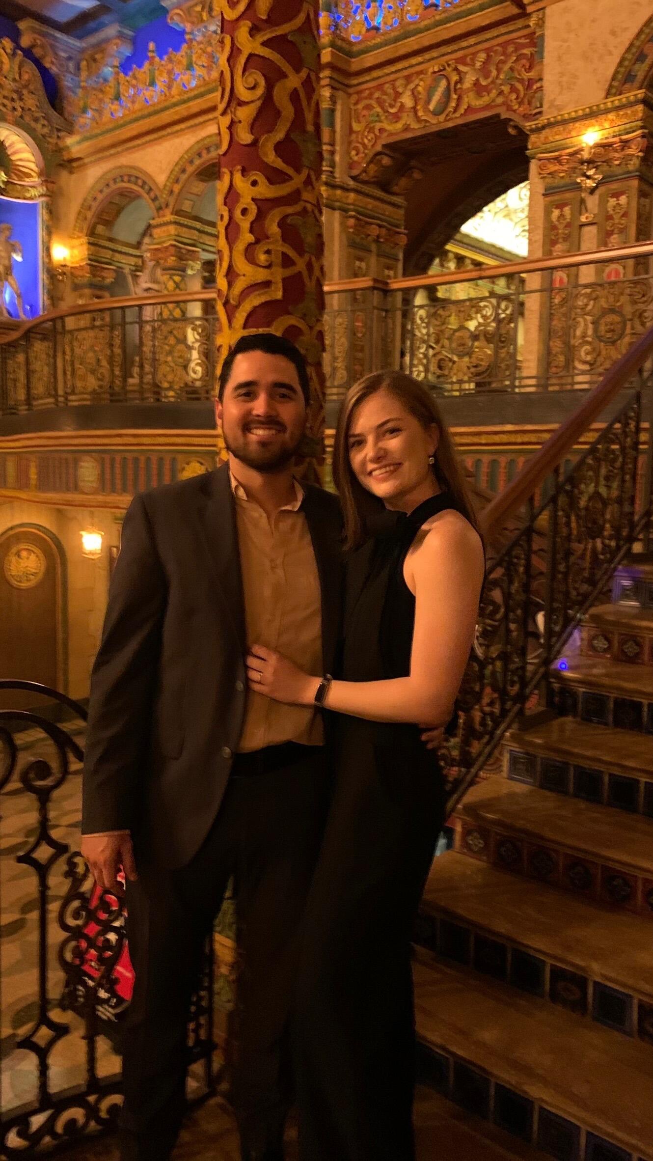 @ The Louisville Palace watching a live lecture by Jordan Peterson // @ el Palacio de Louisville viendo en vivo una conferencia de Jordan Peterson
