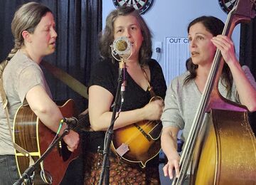 Bluegrass Holiday - Bluegrass Band - Petaluma, CA - Hero Main