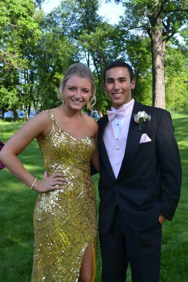 Joey's senior prom