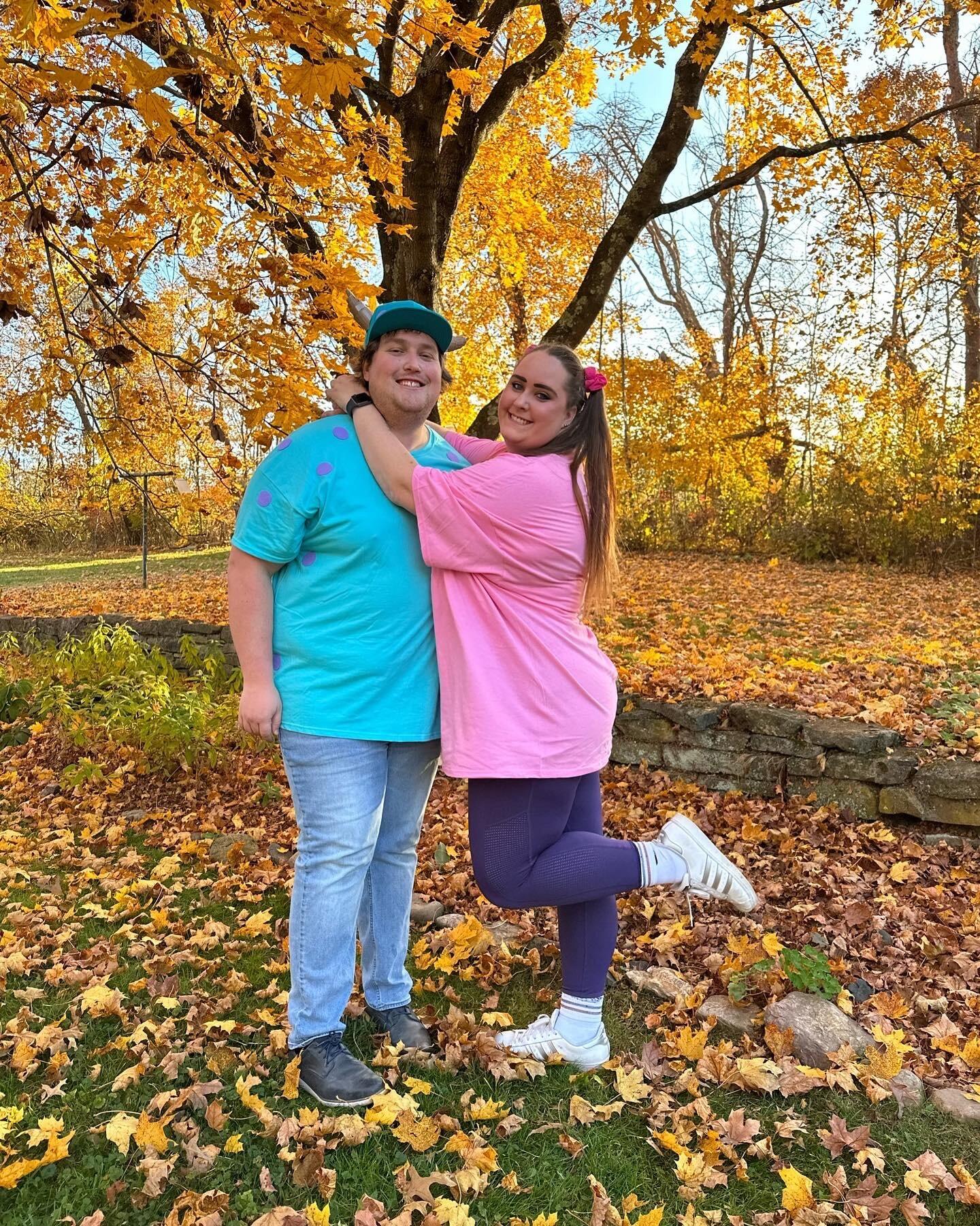 Sarah loved being the Boo to Brett's Sully! The beautiful leaves really make the couple pop!