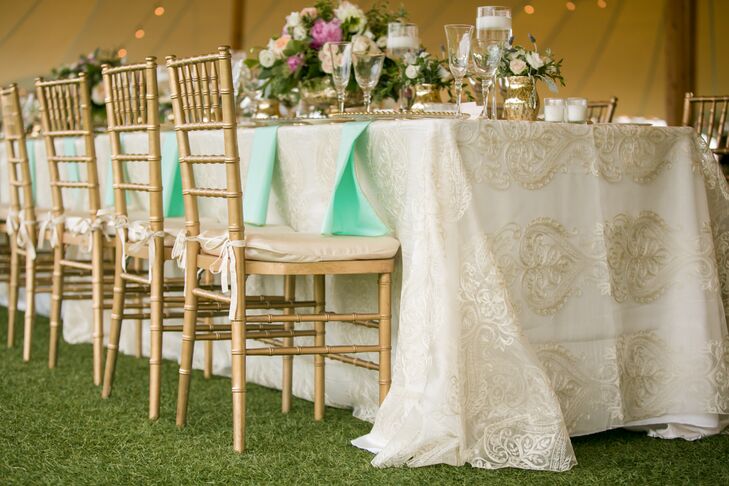 Gold Chiavari Chairs With Champagne Linens