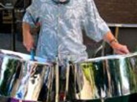 Panduo / Gary Gibson Pan Solo - Steel Drum Band - Seattle, WA - Hero Gallery 4