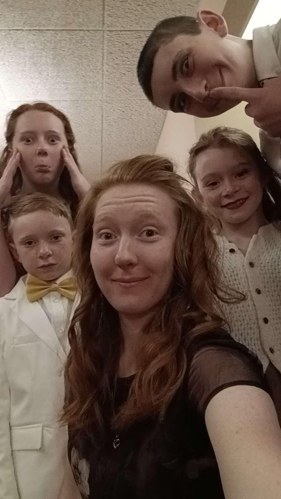 POV: Your fiancee's siblings want to send Benjamin a "nice" photo since Ben's not here...