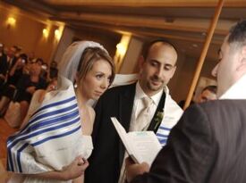 Rabbi Lev Herrnson - Wedding Officiant - East Rockaway, NY - Hero Gallery 4