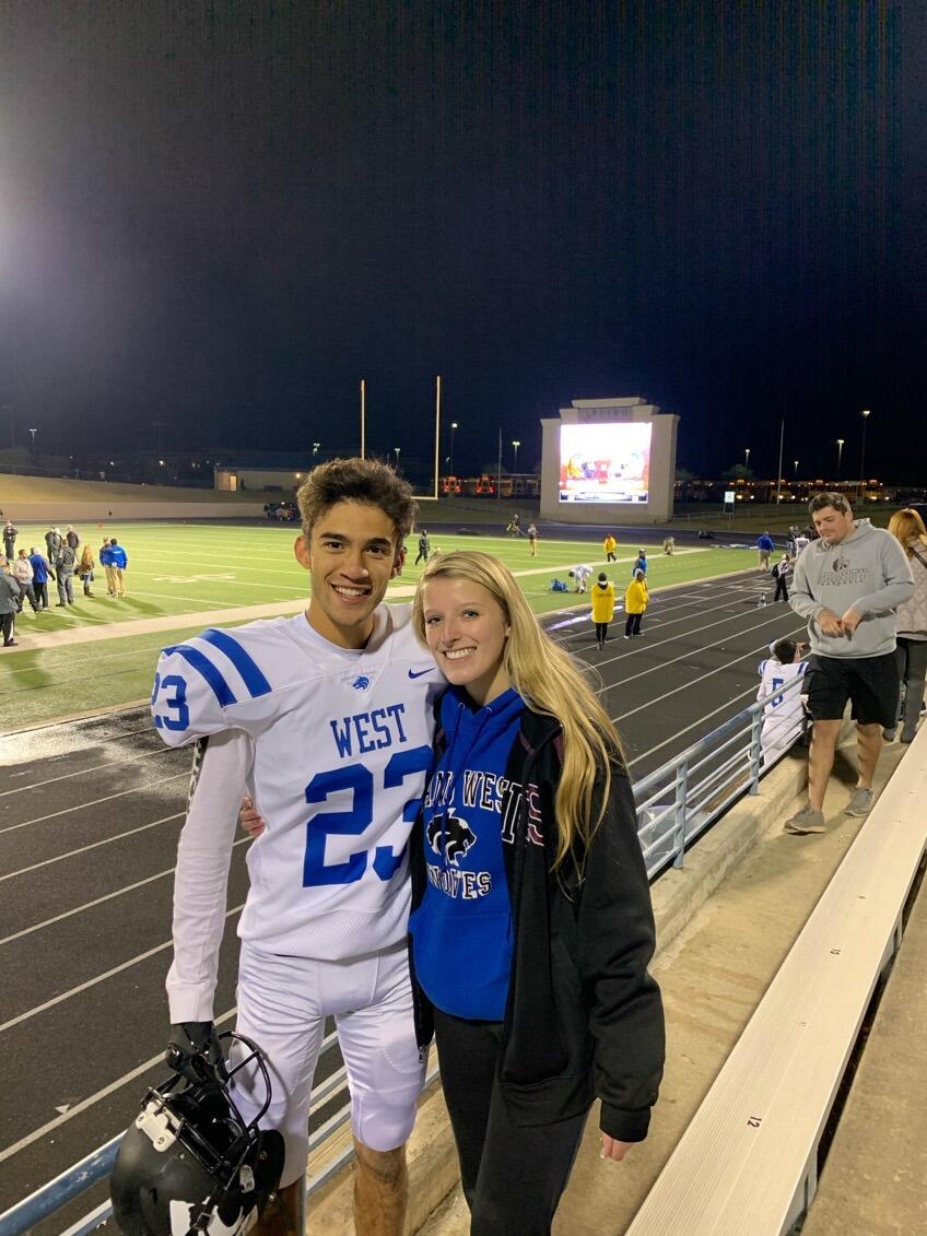 Arthur's football game/
O jogo do Arthur