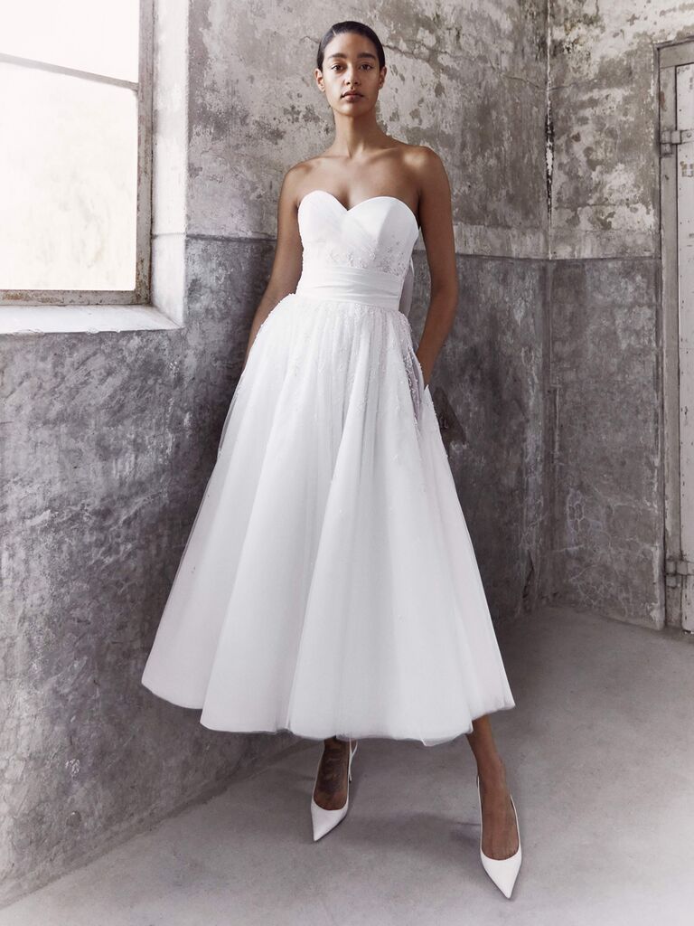 See New Viktor Rolf Wedding Dresses For 21