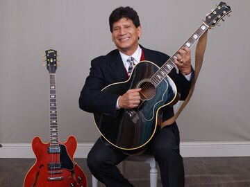 Vic Moraga - Singer Guitarist - Los Angeles, CA - Hero Main