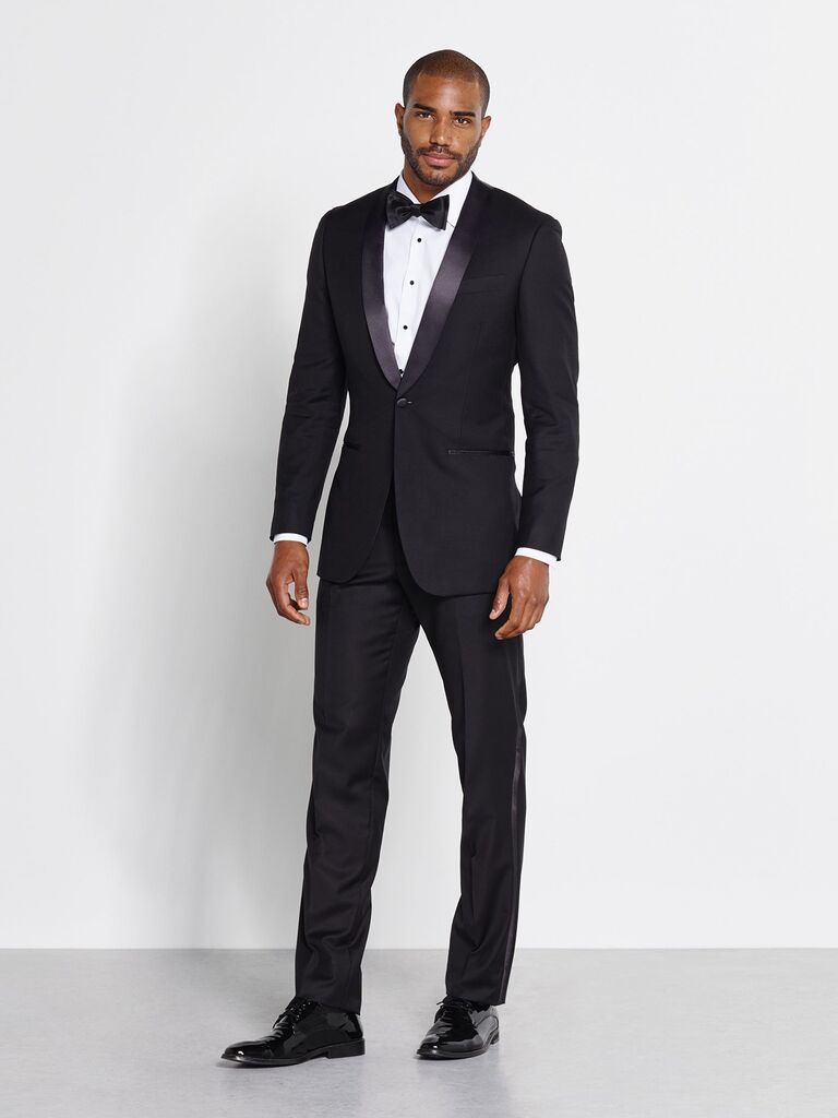Black tuxedo for the father of the bride. 
