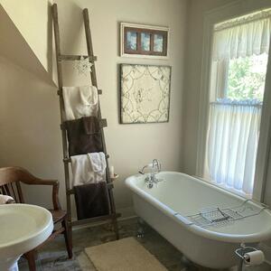 Gallery Photo 10