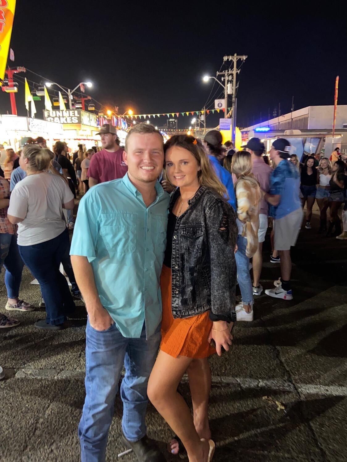 Rylie and mason decided to give dating a try. Their first date was at his family's wedding. 