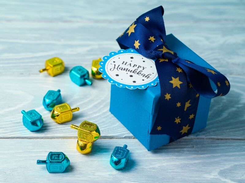 Hanukkah party idea - gifts