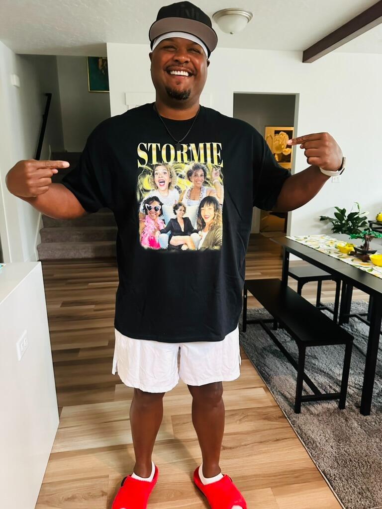 A major moment in the K&S love story is when Kevin began wearing his custom made 'Stormie' shirt proudly.  