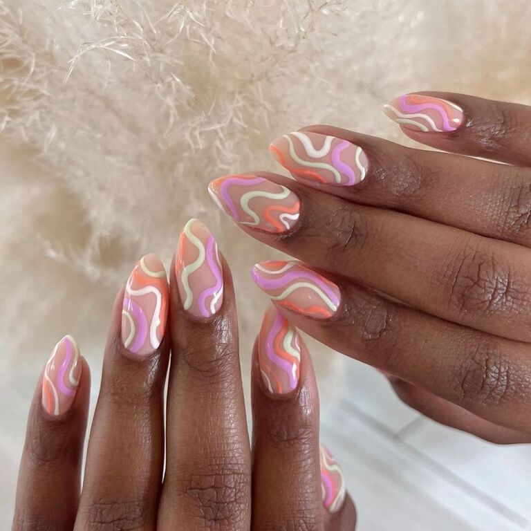 Pastel swirl bridesmaid nails