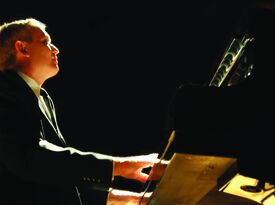 Steve Banks Piano - Pianist - Columbus, OH - Hero Gallery 2