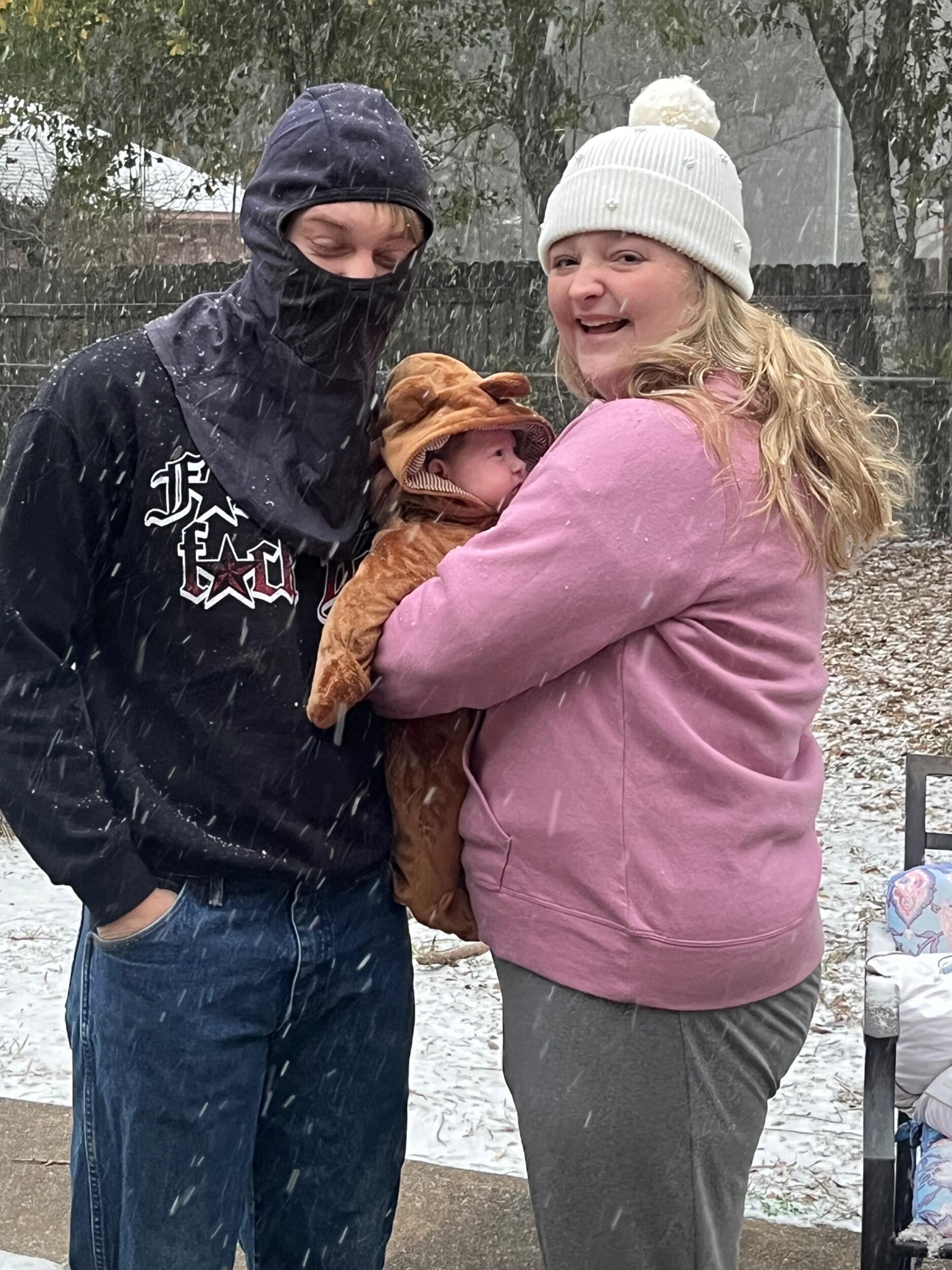 Colbie and Levin’s first time seeing snow!