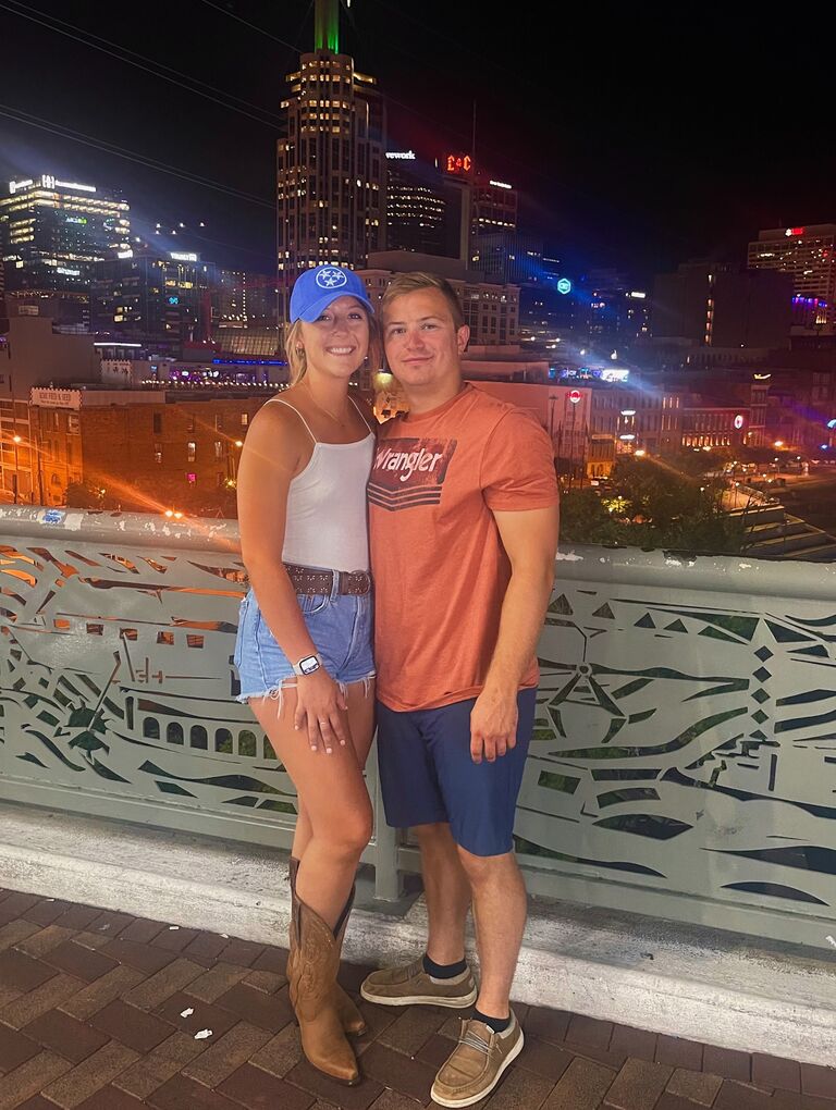 Jacob takes Hannah out of her comfort zone going on an impromptu trip to Nashville 