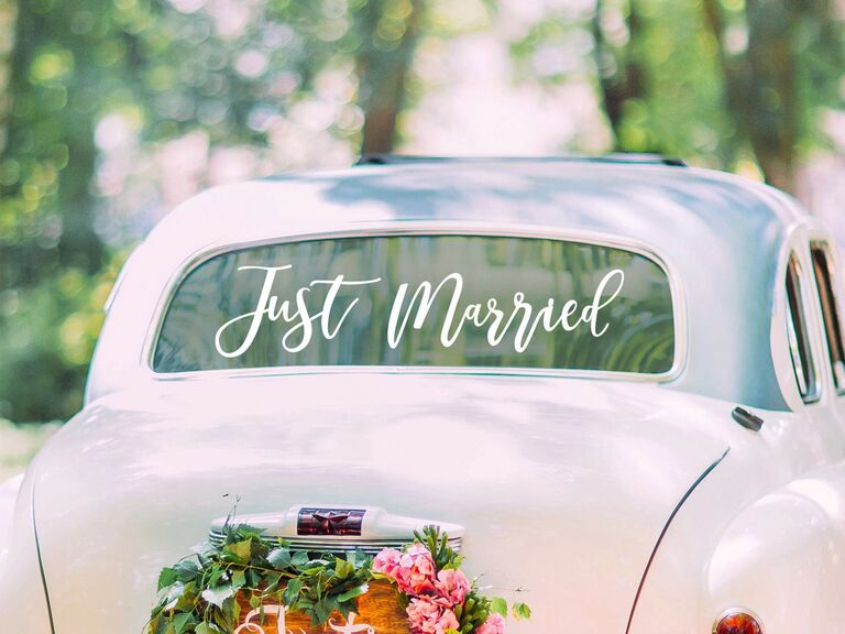 21 Wedding Car Decorations That Tell Everyone You're Married
