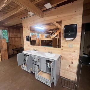 Gallery Photo 8