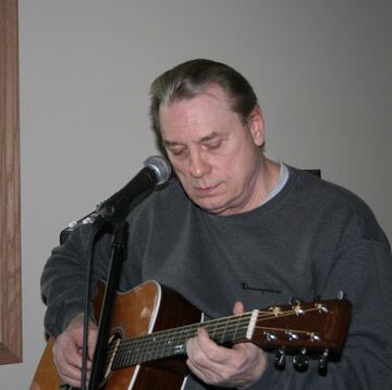 Bob Pearce Acoustic Guitar and Vocals - One Man Band - Newark, OH - Hero Main