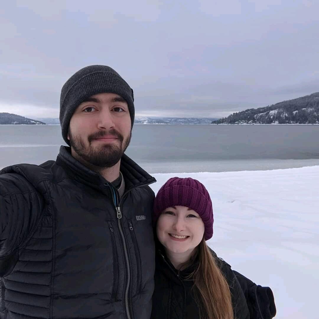 First holiday season together! Since Anna's parents moved at the end of September, they understandably wanted to relax and get settled in their new place. So Anna spent both Thanksgiving and Christmas in Rathdrum with Bruce, Mitch, and Beth, and New Years with Bruce in Sandpoint.