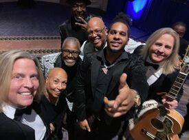 Decades Band & Show - Variety Band - Washington, DC - Hero Gallery 1