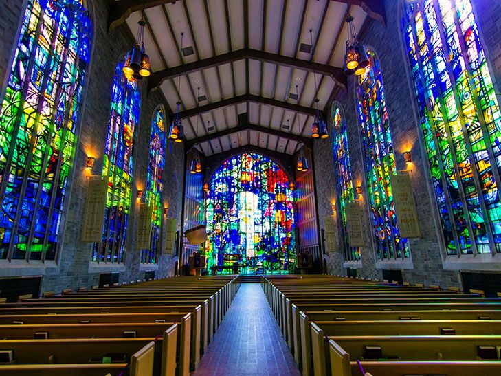 Check Out These 13 Insanely Beautiful College Chapels