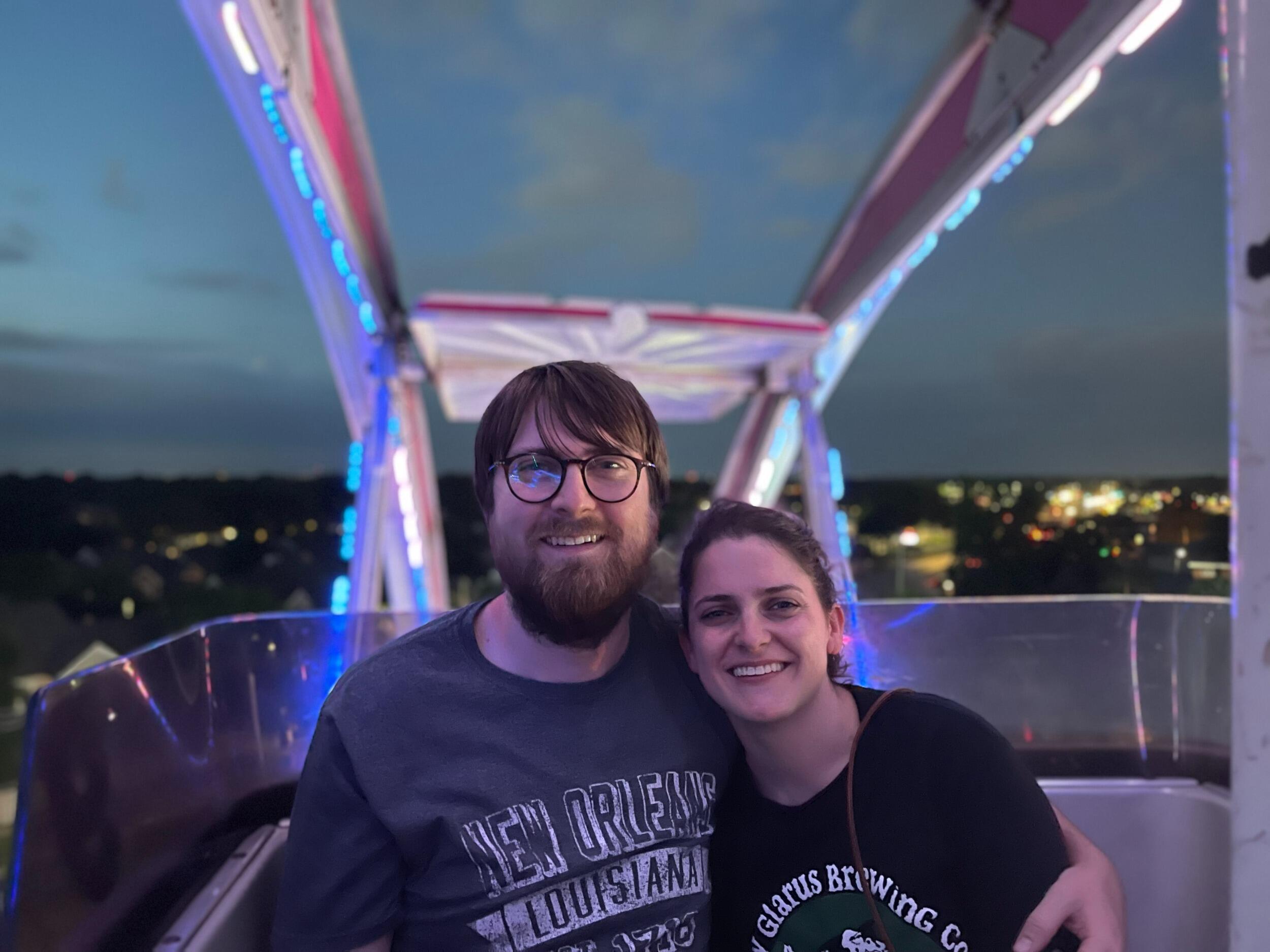 On the farris wheel at the Des Plaines carnival. Enjoying the sights a bit before moving into our new house. 