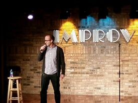 Adam Minnick - Comedian - Cincinnati, OH - Hero Gallery 4