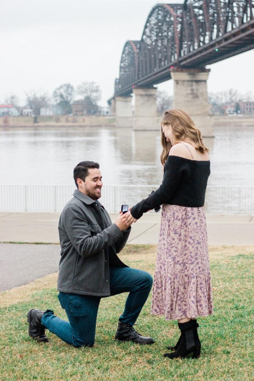 She said yes :) (photo creds: Joan Hidalgo) // Ella dijo que sí :) (créditos de las fotos: Joan Hidalgo)
