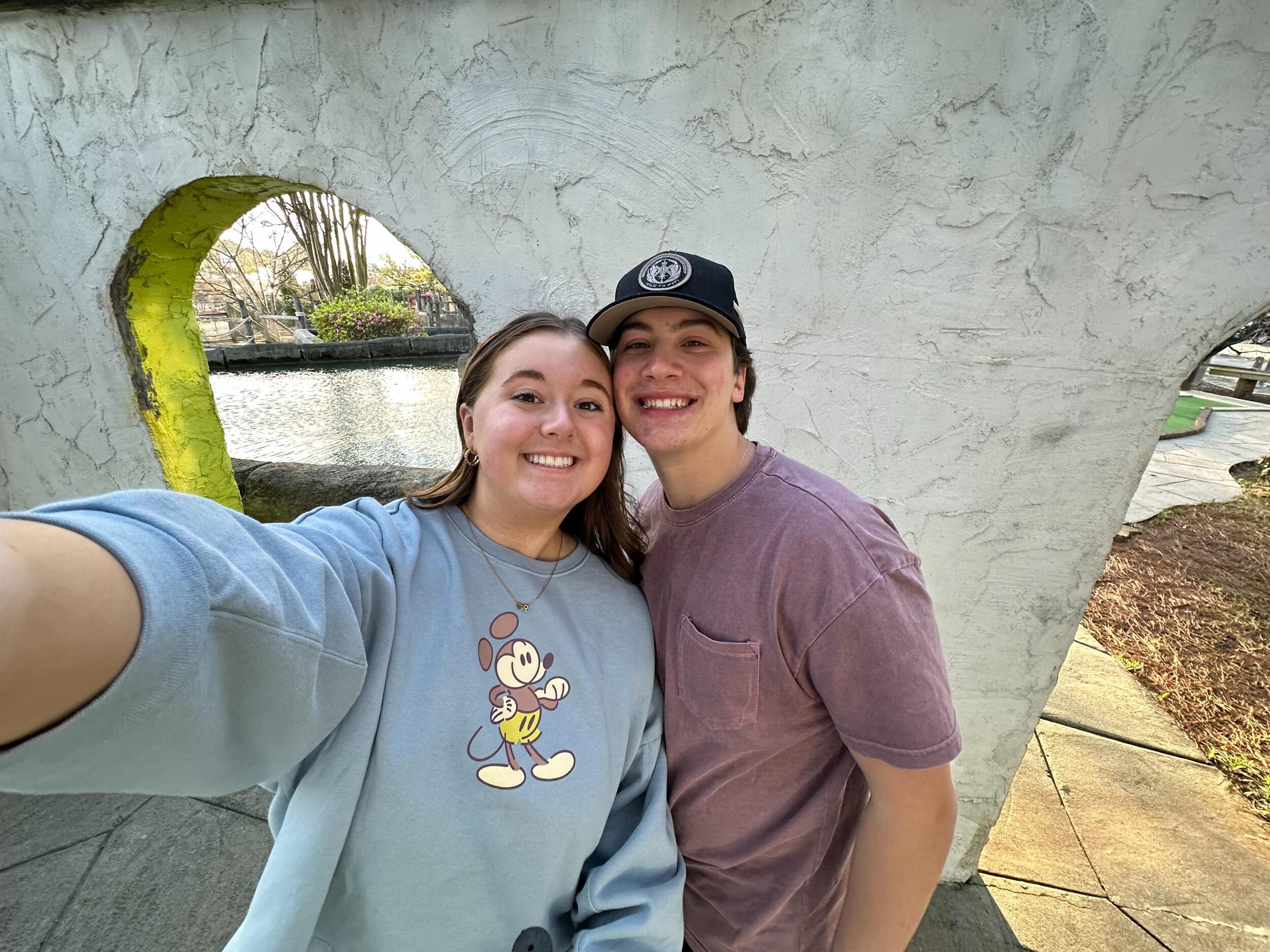 We love mini golf! This was one of many mini golf dates, we can't wait for more. 